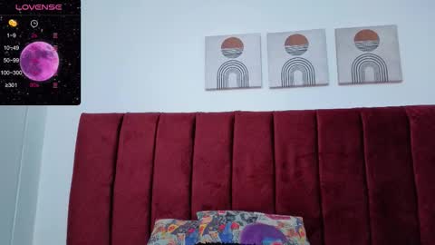 Snapshot of selena_castillo chatting on 9, 11, 2025 Selena online show from 9, 11, 2025