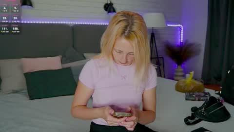 Selena Lily online show from 11, 9, 2025