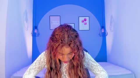 Snapshot of selena_monroy chatting on 19, 10, 2025 Selena online show from 19, 10, 2025