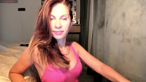 Selena online show from 5, 10, 2025