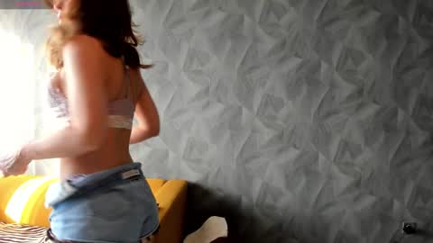 Selena online show from 15, 10, 2025