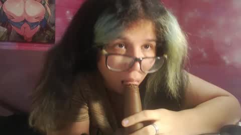 Selena Priscilla Blair Montenegro online show from 6, 3, 2025