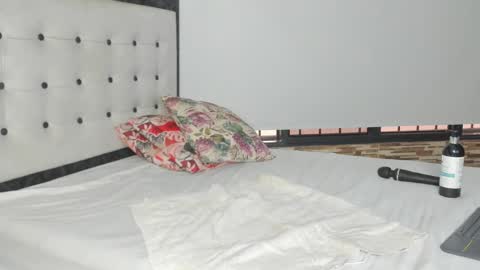 Snapshot of selenagomz chatting on 14, 2, 2025 Selena online show from 14, 2, 2025