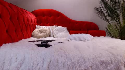 Selena Noir online show from 4, 2, 2026