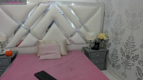 Selena reyess online show from 23, 10, 2025