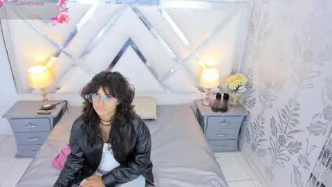 Selena reyess online show from 5, 12, 2025