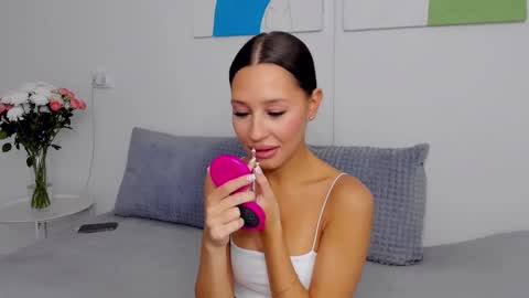 Snapshot of selenarousey chatting on 11, 10, 2025 Selena online show from 11, 10, 2025