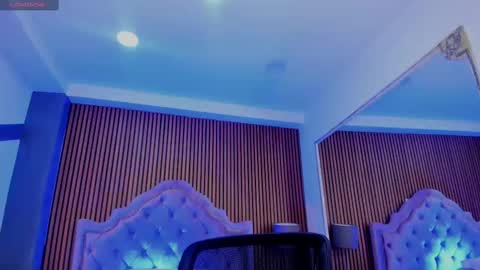 selenastonne online show from 27, 9, 2025