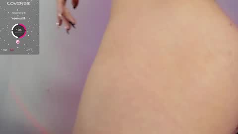 Snapshot of selene_e chatting on 17, 12, 2024 Karol. online show from 17, 12, 2024