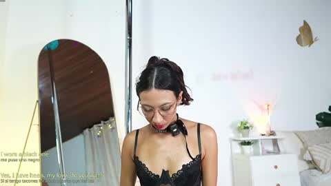 Snapshot of selene_starkk chatting on 1, 5, 2026 Sel Your Little butterfly online show from 1, 5, 2026