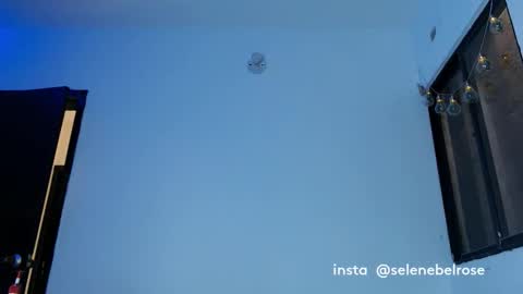 Selena online show from 23, 9, 2025