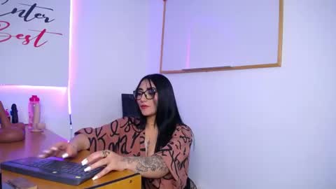 Snapshot of selenemore chatting on 18, 7, 2026 Selene online show from 18, 7, 2026