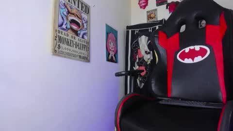 Snapshot of selina_kyl3 chatting on 10, 10, 2025 Selinna Kyle online show from 10, 10, 2025