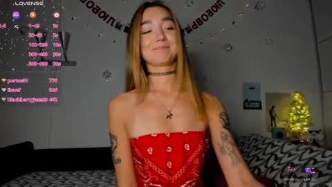 Snapshot of selinaa_kyle chatting on 22, 12, 2024 Chris online show from 22, 12, 2024