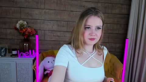 SelinSwarovski online show from 7, 2, 2025