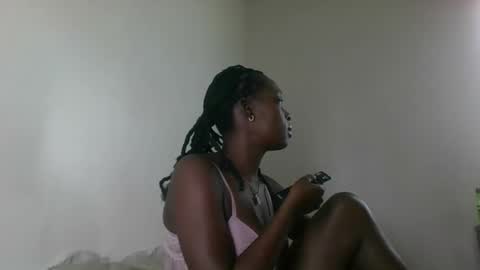 Snapshot of sellinprinces chatting on 28, 9, 2025 sellinprinces online show from 28, 9, 2025