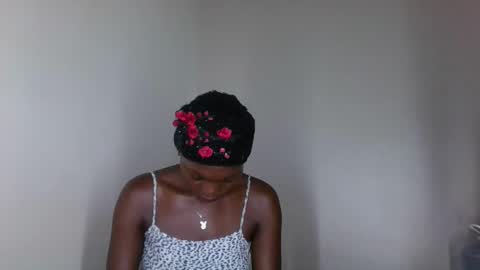 Snapshot of sellinprinces chatting on 18, 10, 2025 sellinprinces online show from 18, 10, 2025