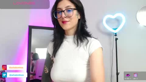 Snapshot of selvalentinex chatting on 20, 2, 2025 online show from 20, 2, 2025