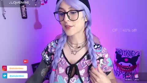 Snapshot of selvalentinex chatting on 7, 11, 2025 online show from 7, 11, 2025