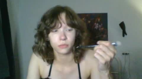 Snapshot of sendforesme chatting on 19, 9, 2025 goddess esme  online show from 19, 9, 2025