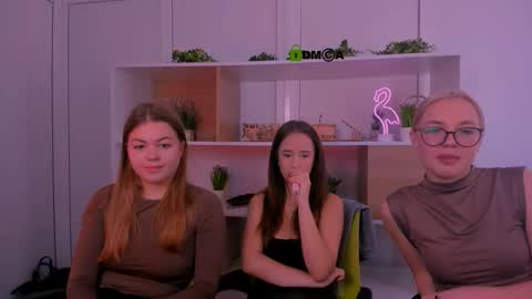 Snapshot of sendi_cais chatting on 21, 10, 2025 Sendi online show from 21, 10, 2025