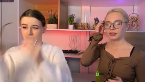 Snapshot of sendi_cais chatting on 6, 11, 2025 Sendi online show from 6, 11, 2025