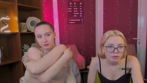 Snapshot of sendi_cais chatting on 10, 11, 2025 Sendi online show from 10, 11, 2025