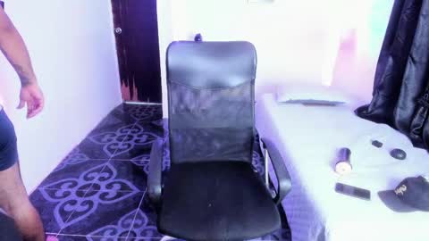 Snapshot of senior_teacher99 chatting on 13, 4, 2026 senior_teacher99 online show from 13, 4, 2026