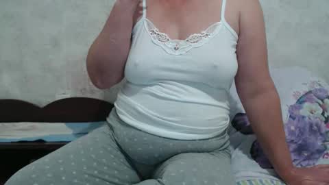Snapshot of seniorita333 chatting on 15, 10, 2025 Lenna online show from 15, 10, 2025
