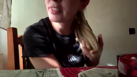 Snapshot of sennya_hayes chatting on 7, 10, 2025 Sennya online show from 7, 10, 2025