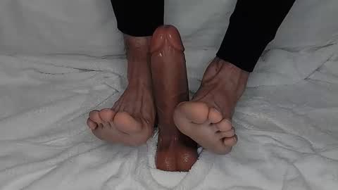 Snapshot of senpai_tomy chatting on 6, 11, 2025 senpai online show from 6, 11, 2025