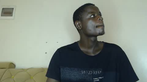 Snapshot of sensation_2 chatting on 25, 3, 2026 Charles online show from 25, 3, 2026