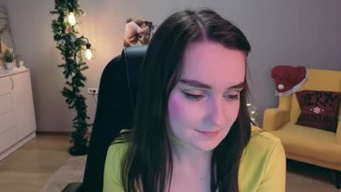 Snapshot of sensemysoul chatting on 18, 12, 2025 sensemysoul online show from 18, 12, 2025