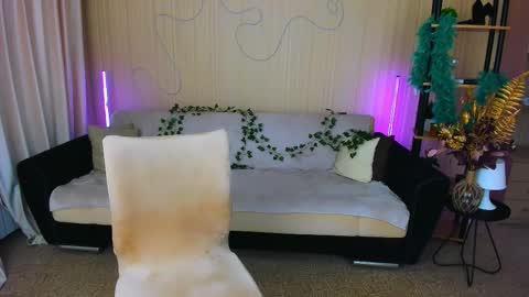 sensitiveheartt online show from 21, 11, 2025