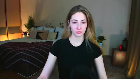 sensitiveheartt online show from 4, 2, 2026