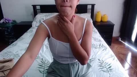 Snapshot of sensual_natalie chatting on 22, 12, 2025 sensual_natalie online show from 22, 12, 2025