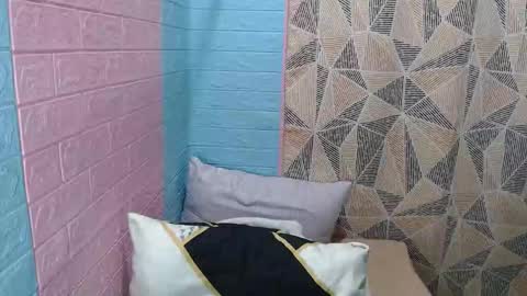 Snapshot of sensuouslips chatting on 24, 9, 2025 SensuousLips online show from 24, 9, 2025