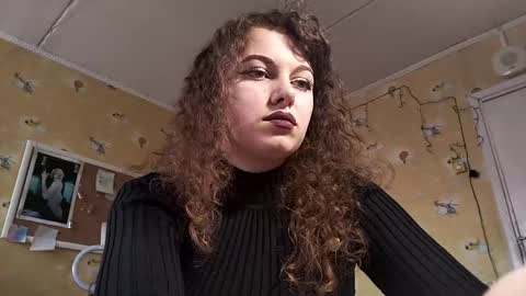 Snapshot of serafinayurick chatting on 1, 2, 2026 May online show from 1, 2, 2026