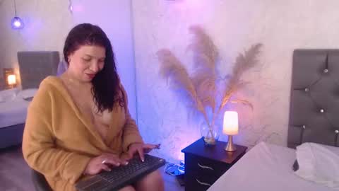 Snapshot of serena_houstonn chatting on 18, 6, 2026 Serena online show from 18, 6, 2026