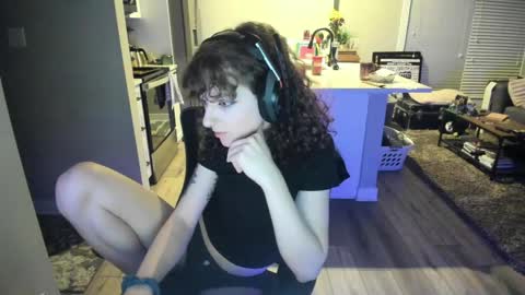 serenabastille online show from 27, 4, 2026