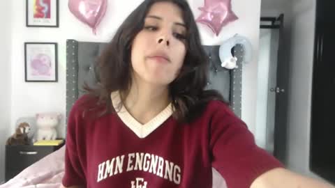 sararoussee online show from 5, 3, 2025