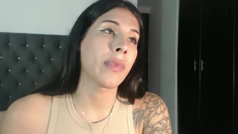 sararoussee online show from 16, 11, 2025