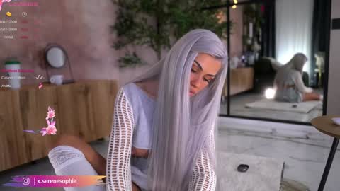 Serene Sophiex online show from 15, 9, 2025