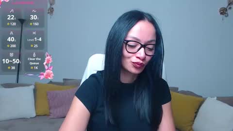 Snapshot of serenesophi chatting on 4, 12, 2024 SereneSophi online show from 4, 12, 2024