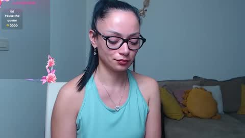 Snapshot of serenesophi chatting on 6, 2, 2025 SereneSophi online show from 6, 2, 2025