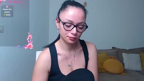 Snapshot of serenesophi chatting on 21, 2, 2025 SereneSophi online show from 21, 2, 2025