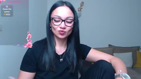 Snapshot of serenesophi chatting on 28, 2, 2025 SereneSophi online show from 28, 2, 2025