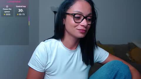 Snapshot of serenesophi chatting on 28, 9, 2025 SereneSophi online show from 28, 9, 2025