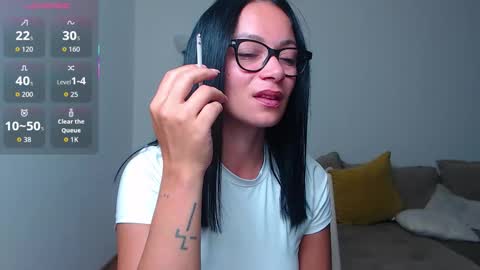 Snapshot of serenesophi chatting on 3, 10, 2025 SereneSophi online show from 3, 10, 2025