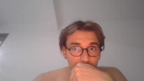 Snapshot of servandomier chatting on 12, 3, 2026 mier online show from 12, 3, 2026